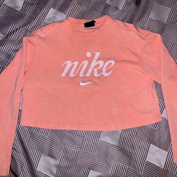 Nike Sweaters - PINK NIKE crop sweater